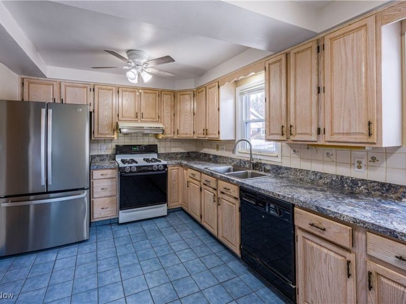 23211 Fernwood Drive, Beachwood, OH 44122 Photo 11