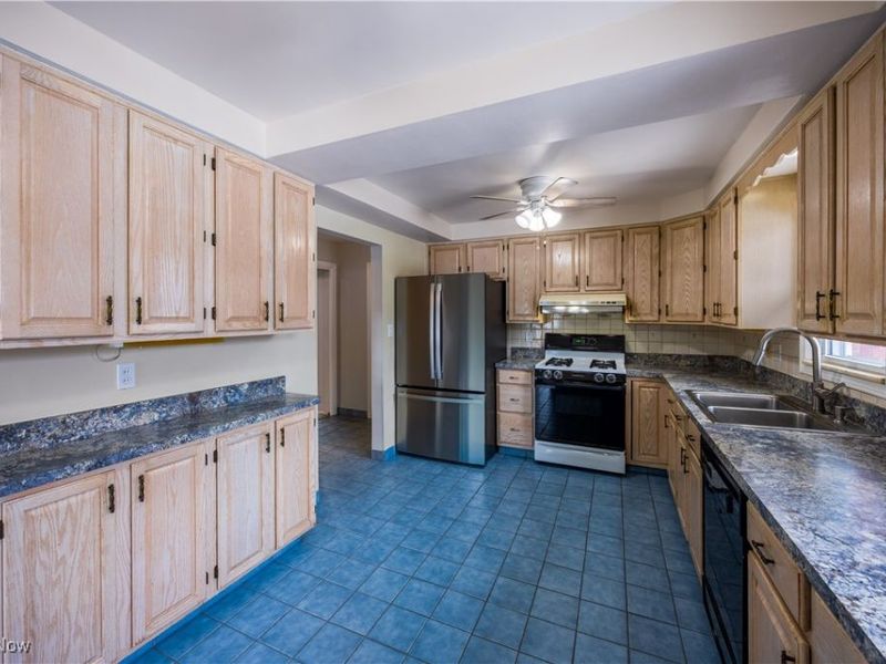 23211 Fernwood Drive, Beachwood, OH 44122 Photo 13