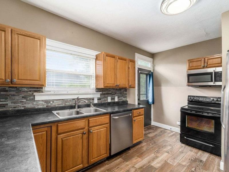 2339 Summit Street, Columbus, OH 43202 Photo 21