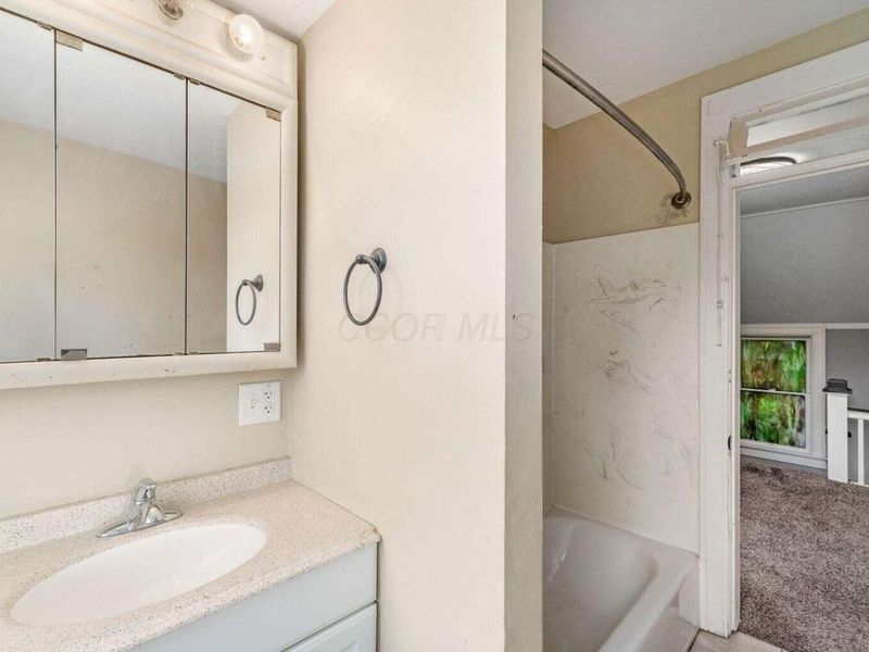 2339 Summit Street, Columbus, OH 43202 Photo 26