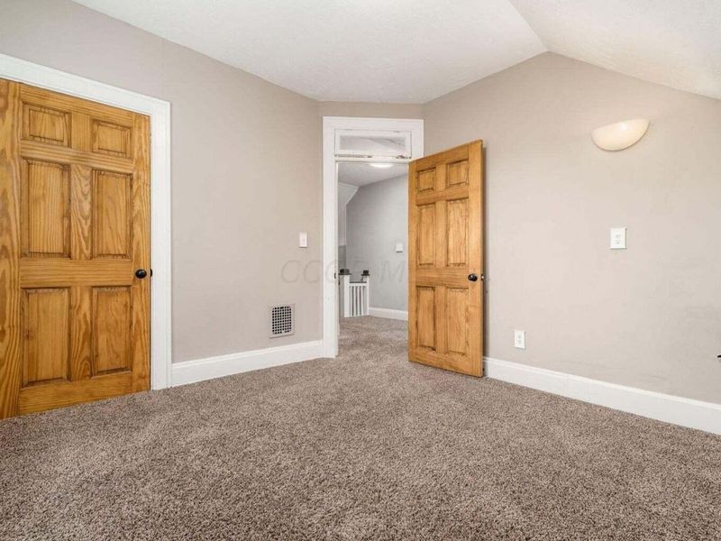 2339 Summit Street, Columbus, OH 43202 Photo 32