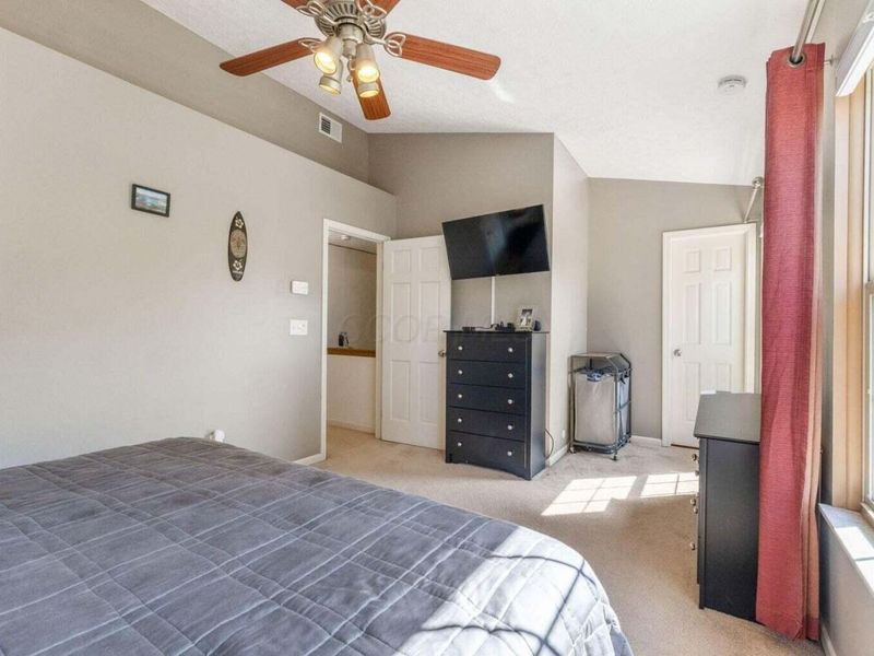 1138 Devlin Court, Columbus, OH 43228 Photo 20