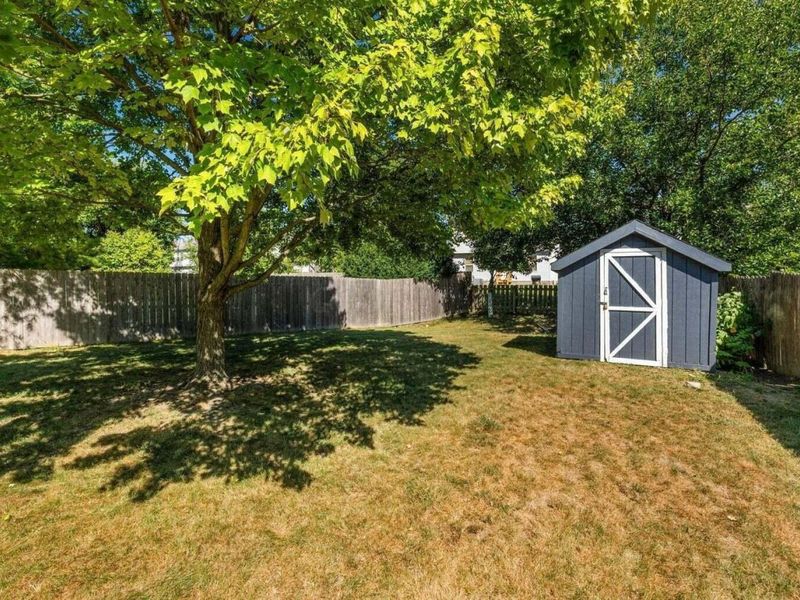 1138 Devlin Court, Columbus, OH 43228 Photo 39