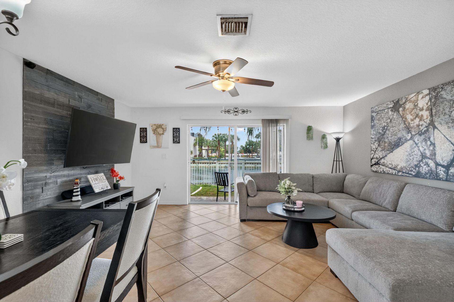 5904 Abbey Road, Tamarac, FL 33321 Photo