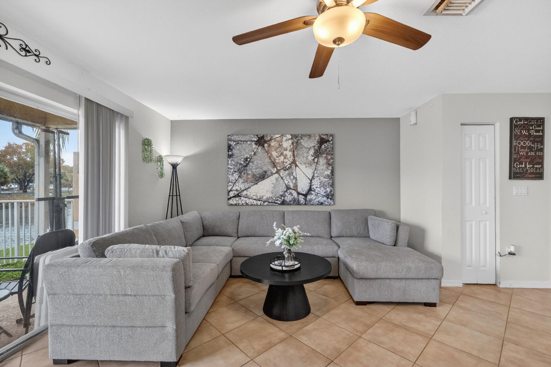 5904 Abbey Road, Tamarac, FL 33321 Photo