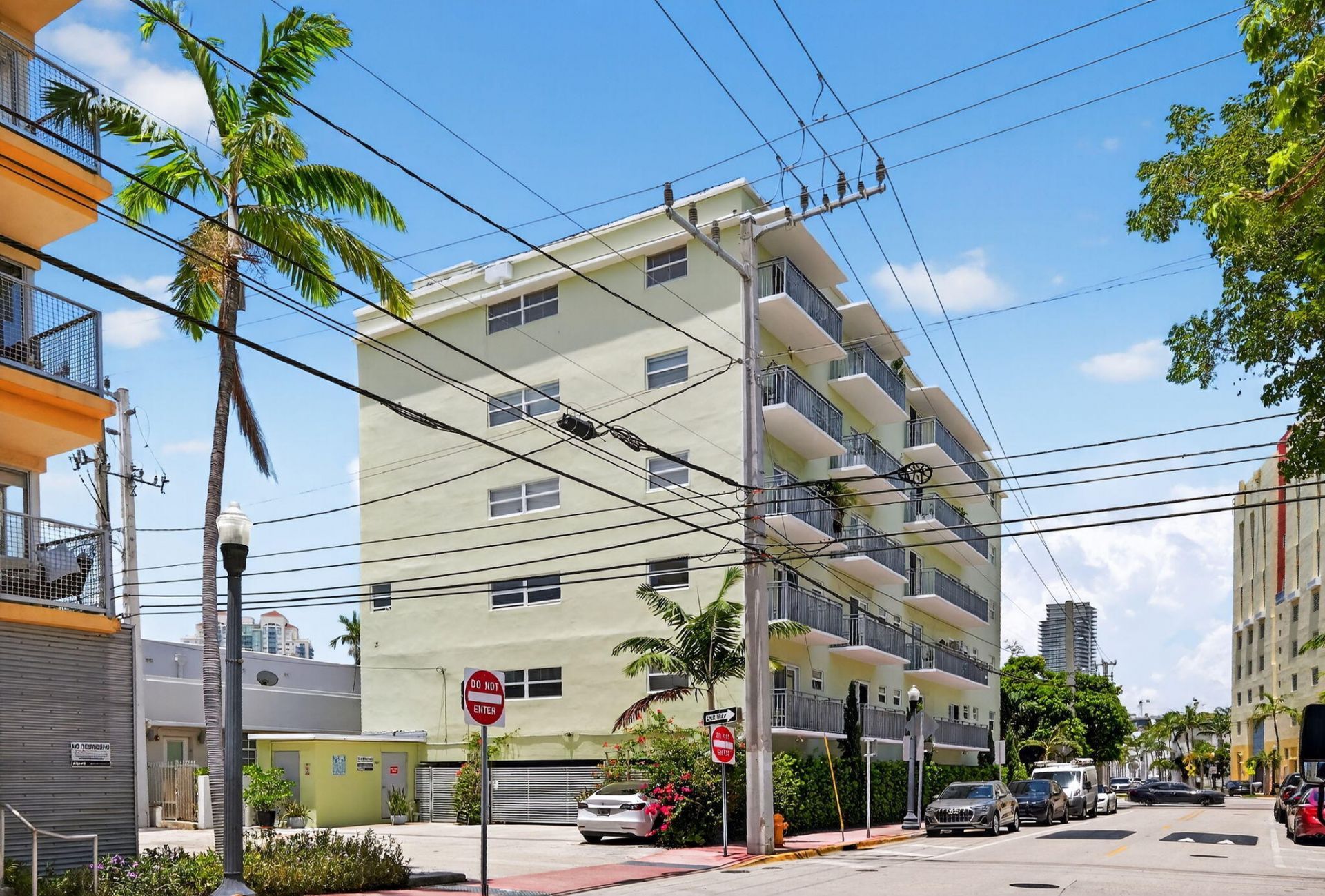363 Washington Avenue, Unit 32, Miami Beach, FL 33139 Photo
