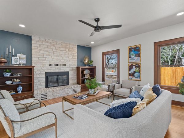 1605 S Austin Ave, Georgetown, TX 78626