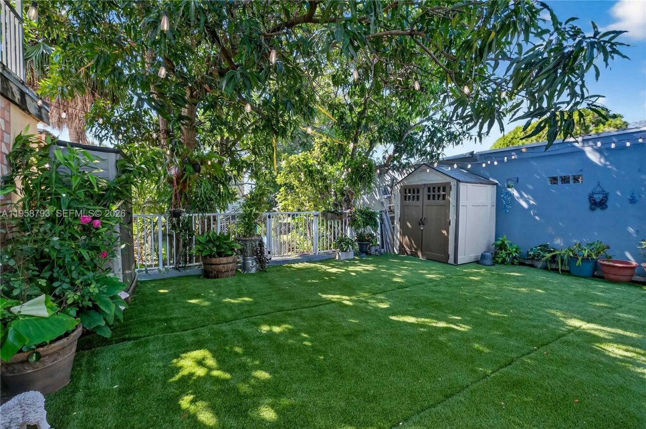 1594 W 73rd St, Hialeah, FL 33014 Photo