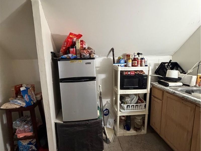 882 Eddy Road, Cleveland, OH 44108 Photo 14