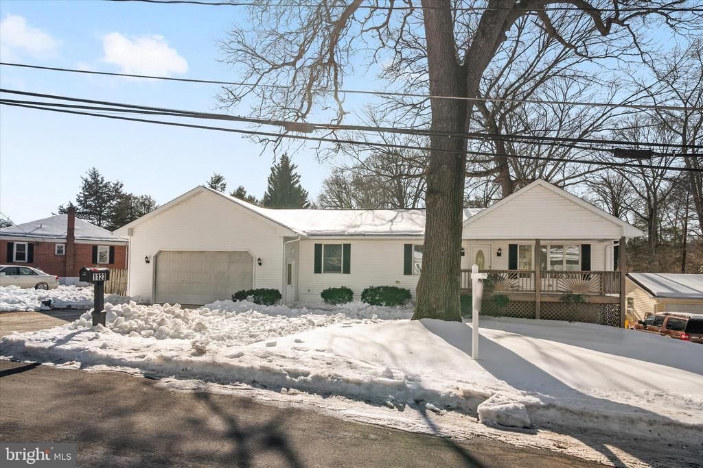 1123 Oak View Drive, Crownsville, MD 21032 Main Photo