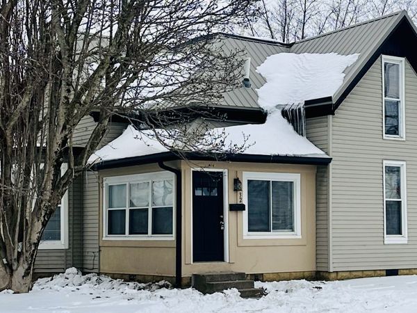 32 N McCullum Street, Knightstown, IN 46148