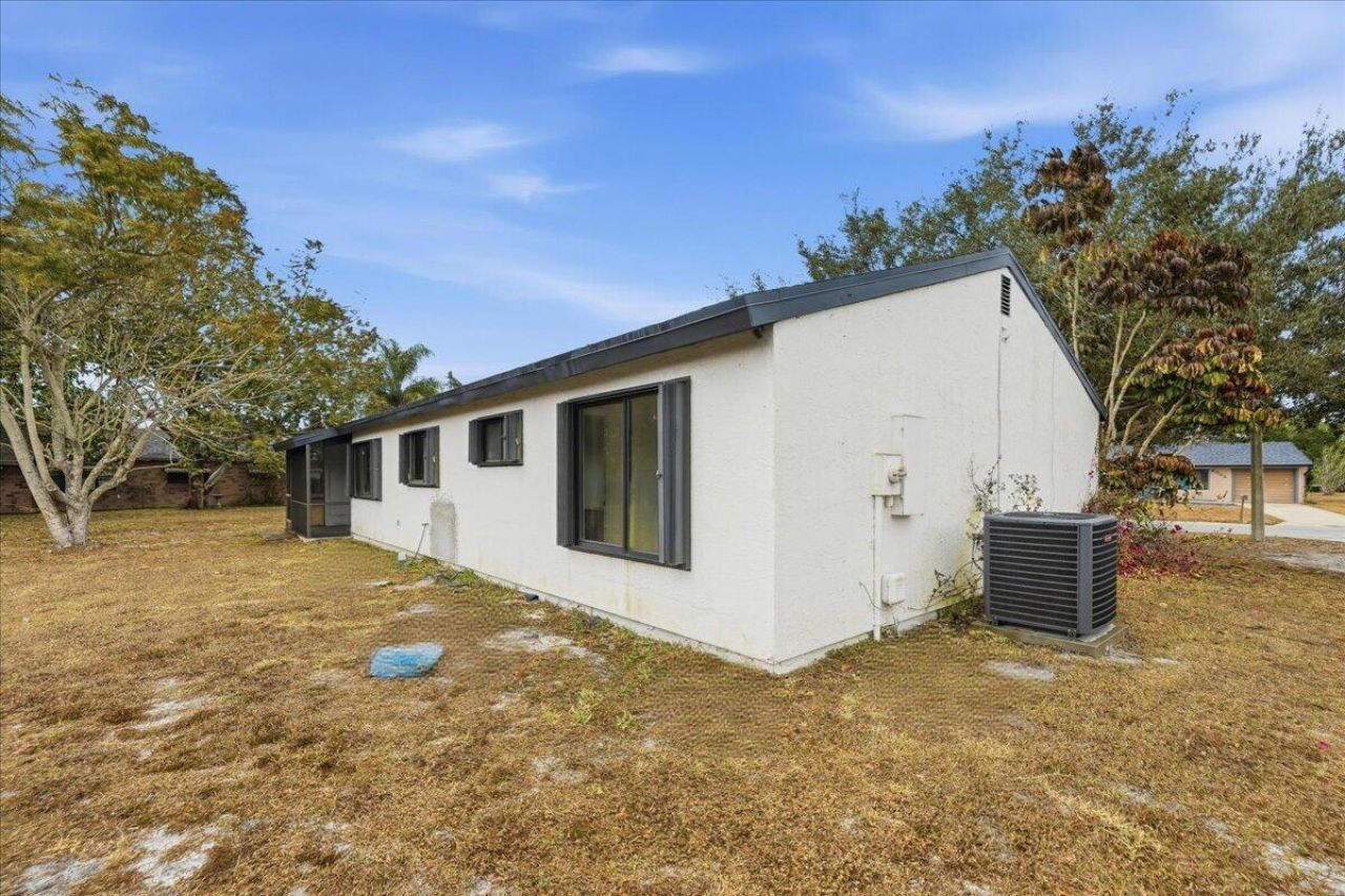 2080 SE Triumph Road, Port Saint Lucie, FL 34952 Photo