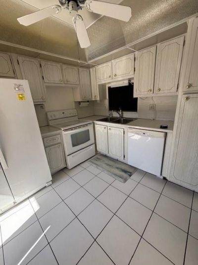 218 NE 12th Avenue, Unit 104, Hallandale Beach, FL 33009 Photo