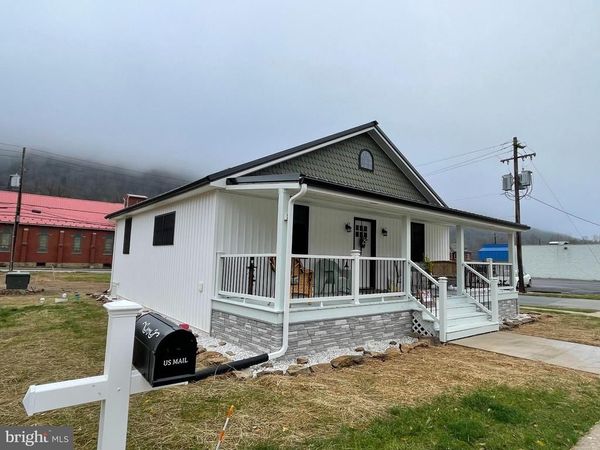 300 ERIE AVENUE, RENOVO, PA 17764