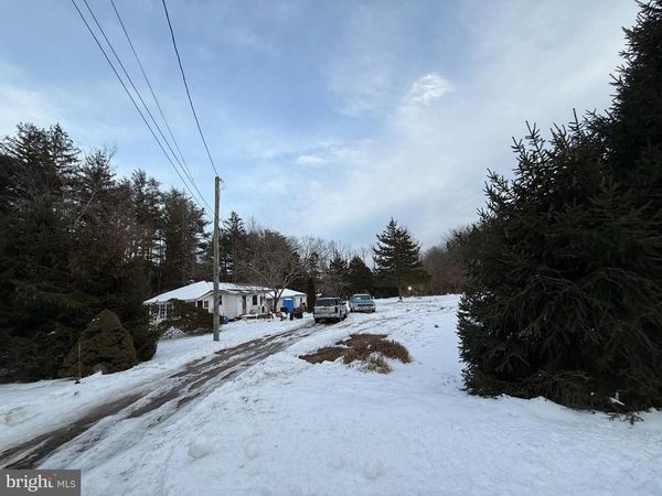 28 N FRANKFURT AVENUE, EGG HARBOR CITY, NJ 08215