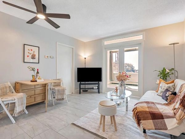 2601 College Avenue, Unit 208, Berkeley, CA 94704