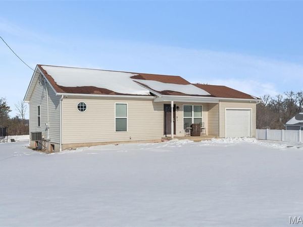 5105 Scarlett Ohara Lane, Villa Ridge, MO 63089