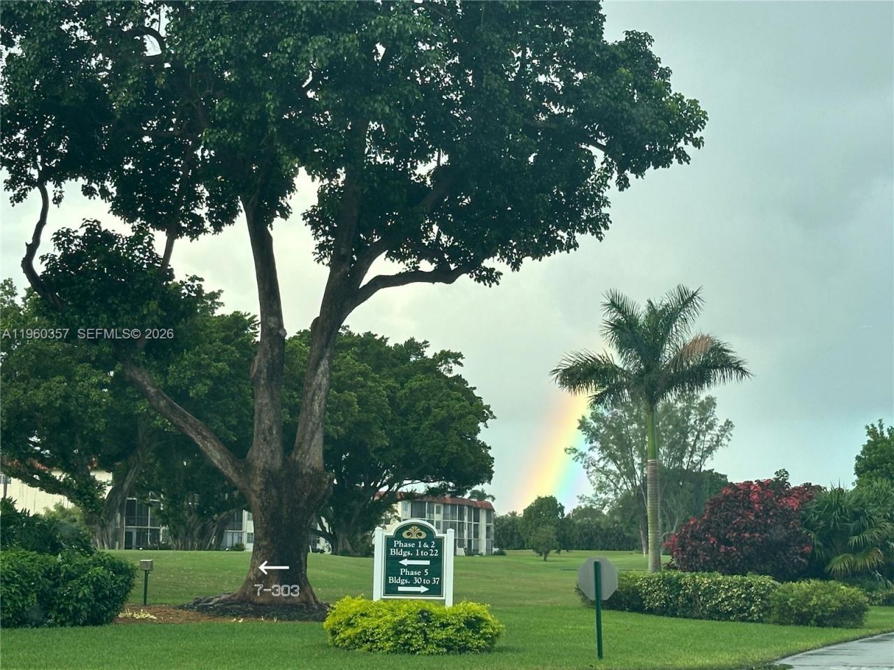 9300 N Hollybrook Lake Dr, Unit 303, Pembroke Pines, FL 33025 Photo