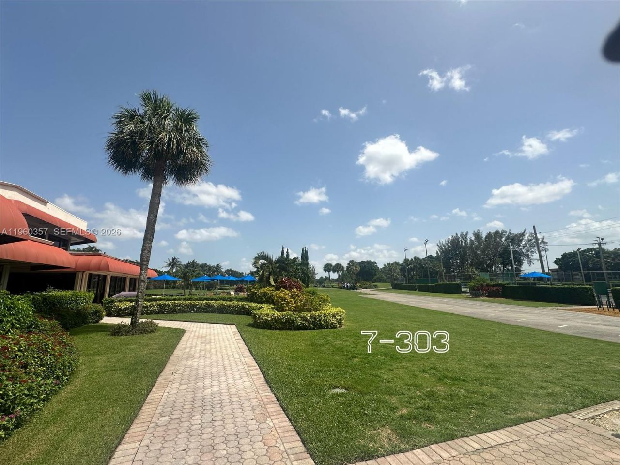 9300 N Hollybrook Lake Dr, Unit 303, Pembroke Pines, FL 33025 Photo