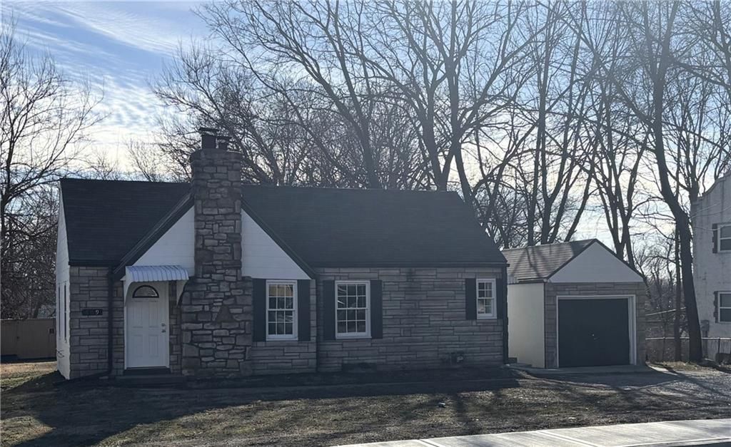 609 NE 42nd Street, Kansas City, MO 64116 Main Photo