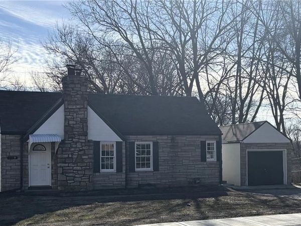 609 NE 42nd Street, Kansas City, MO 64116