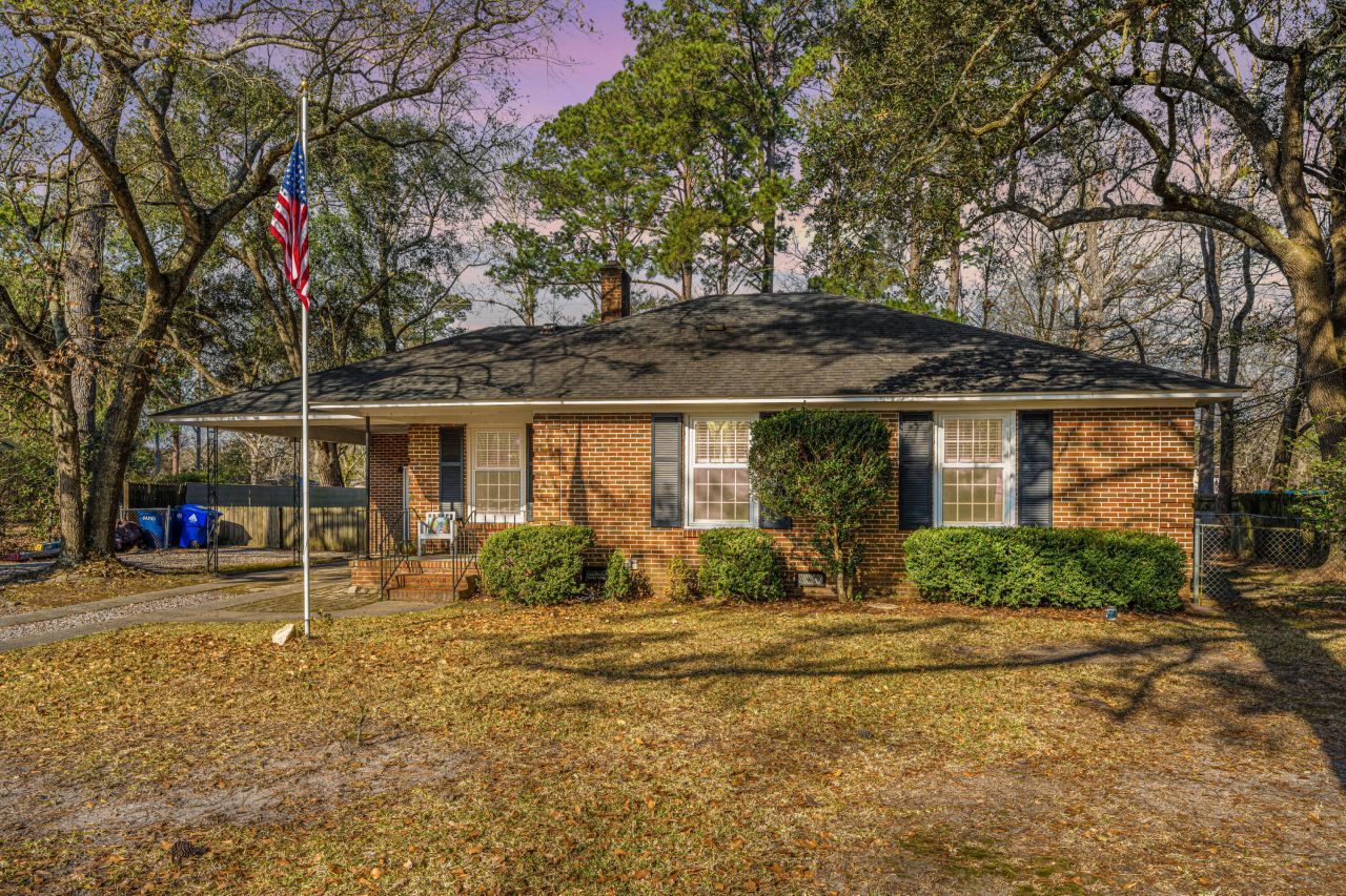 2223 Glendale Drive Charleston, SC 29414