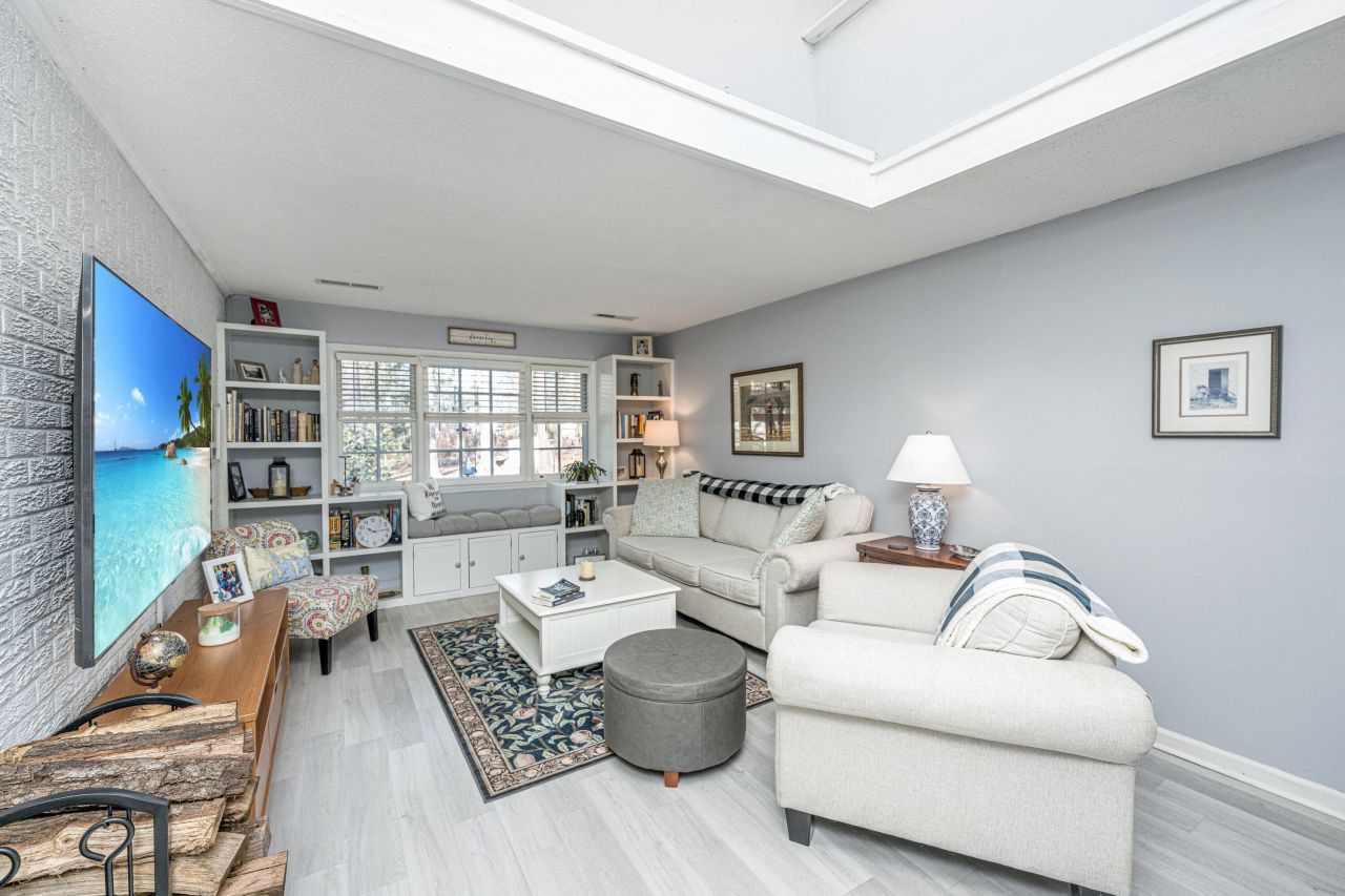 2223 Glendale Drive Photo 11