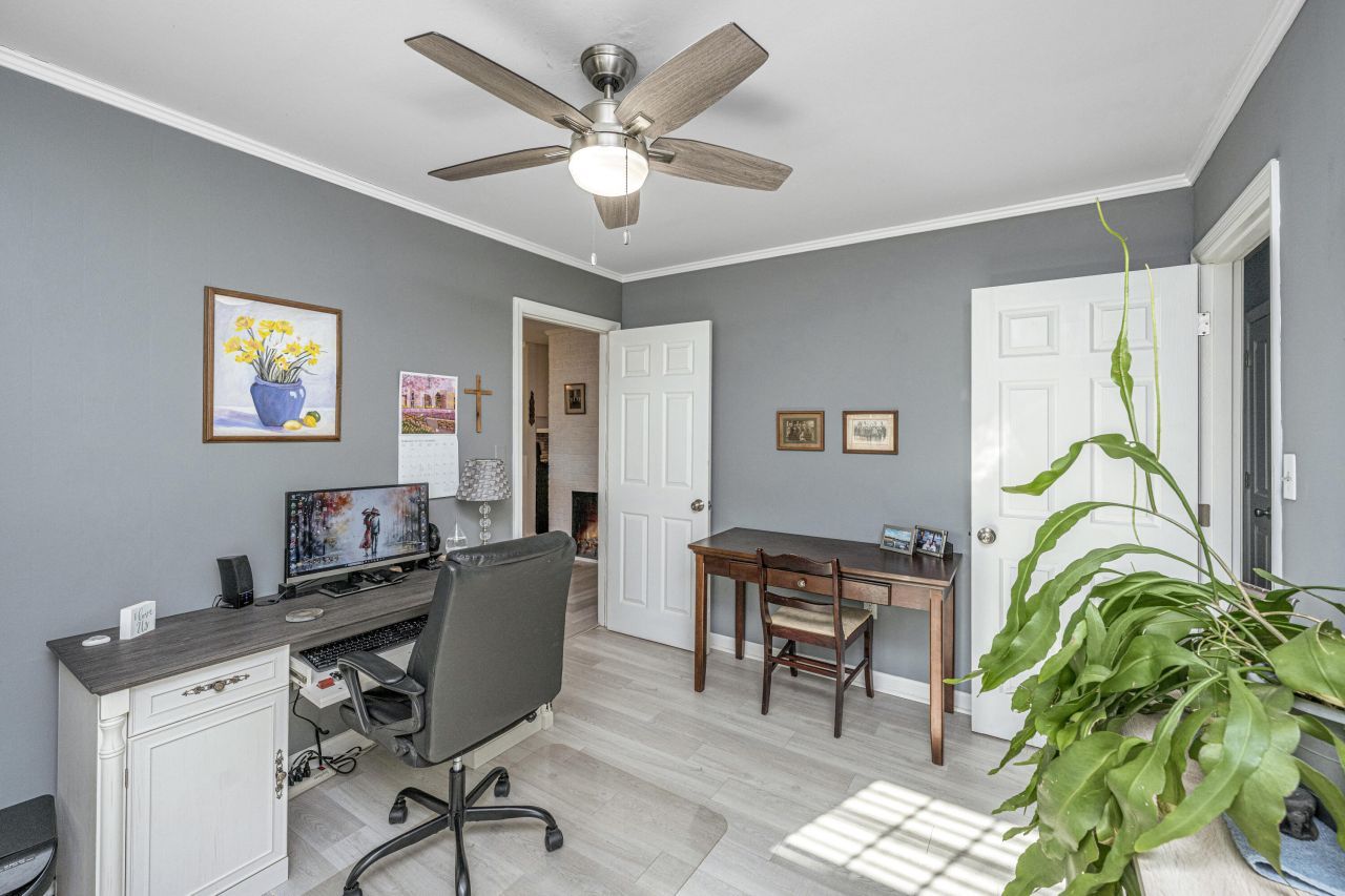 2223 Glendale Drive Photo 25