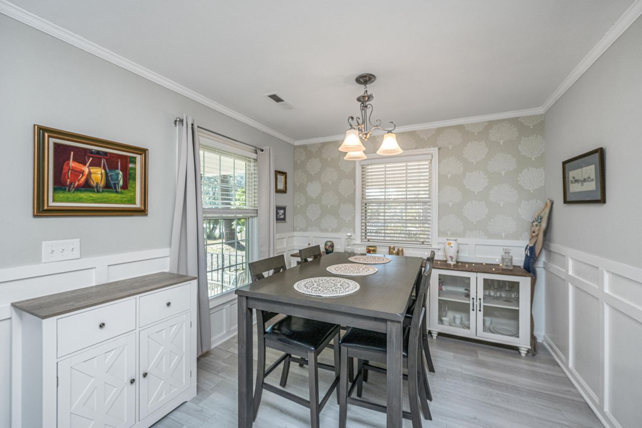 2223 Glendale Drive Photo 6