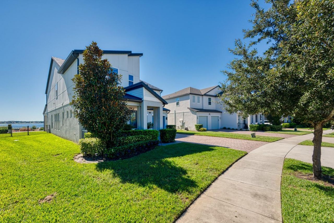 7536 Alpine Butterfly Lane, Orlando, FL 32819 Photo