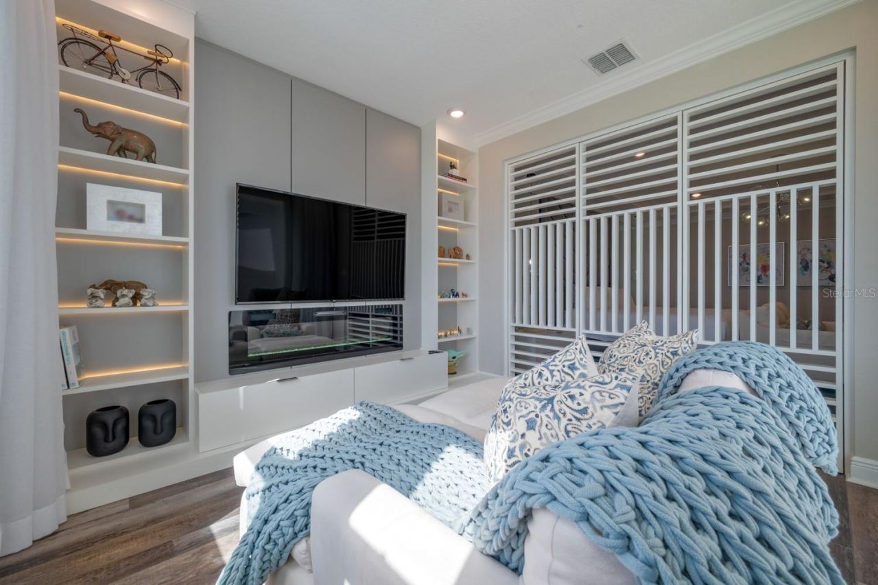 7536 Alpine Butterfly Lane, Orlando, FL 32819 Photo