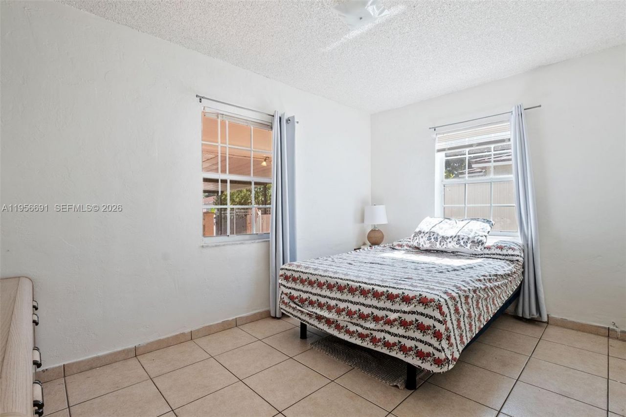 3880 E 8th Ln, Hialeah, FL 33013 Photo