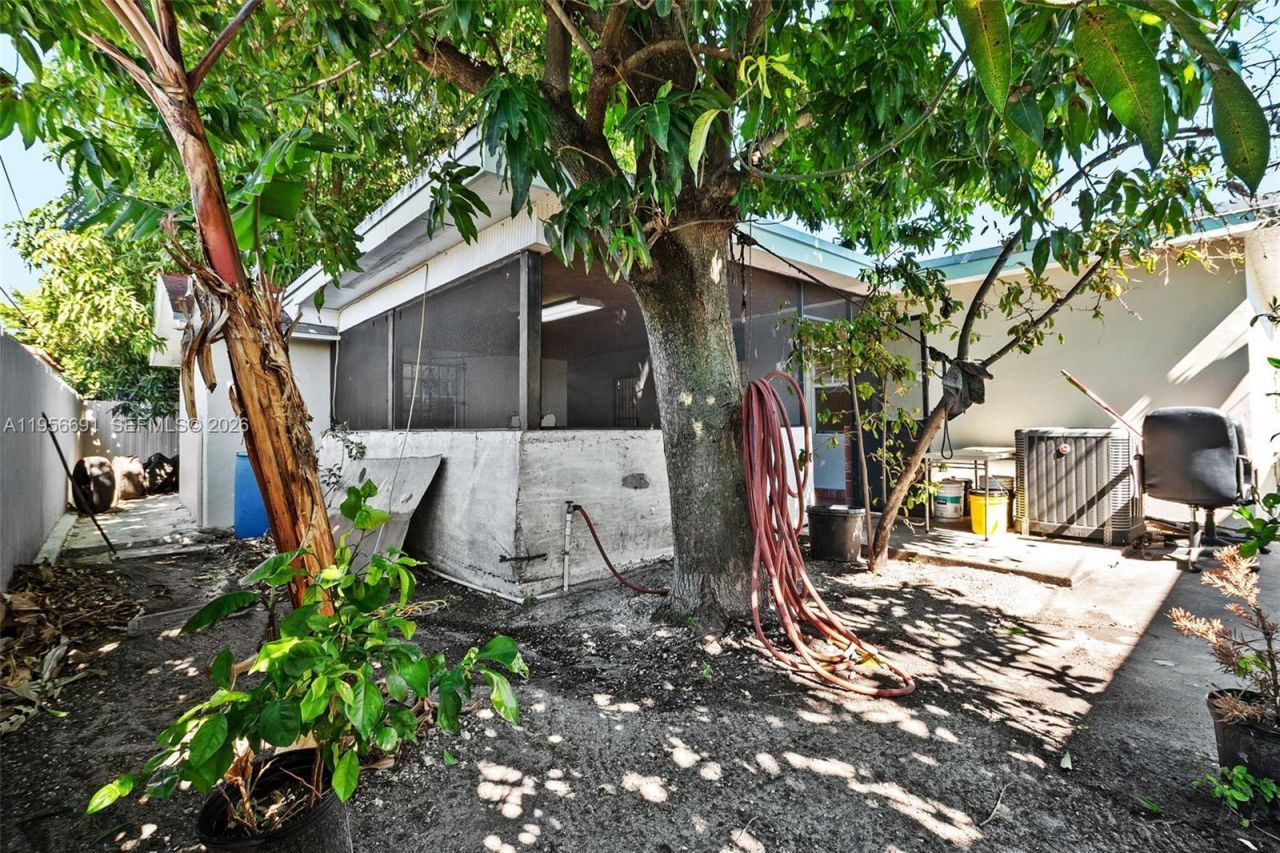 3880 E 8th Ln, Hialeah, FL 33013 Photo