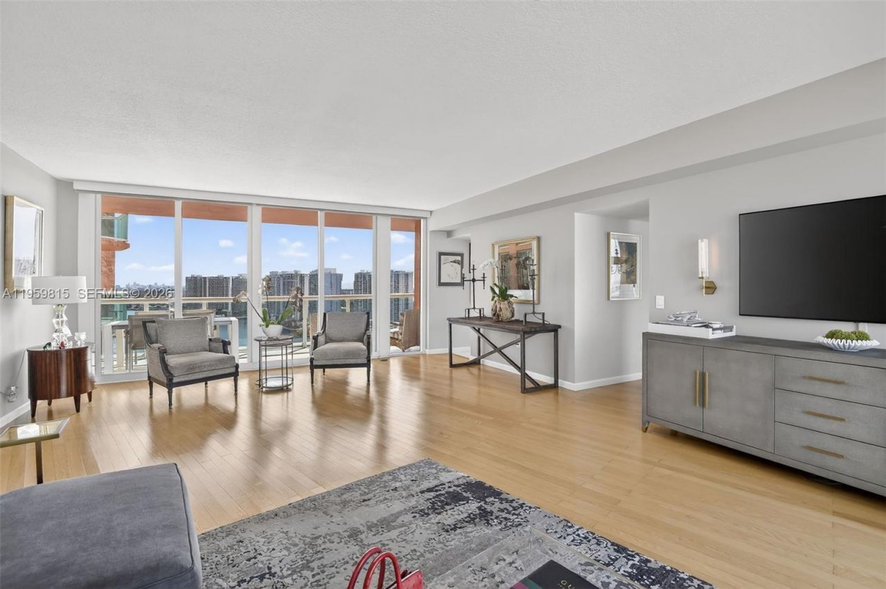 3370 Hidden Bay Dr, Unit 2715, Aventura, FL 33180 Photo