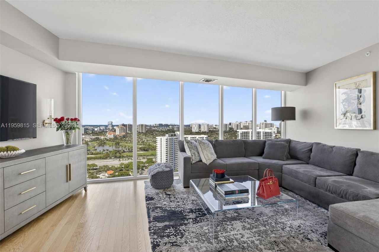 3370 Hidden Bay Dr, Unit 2715, Aventura, FL 33180 Photo