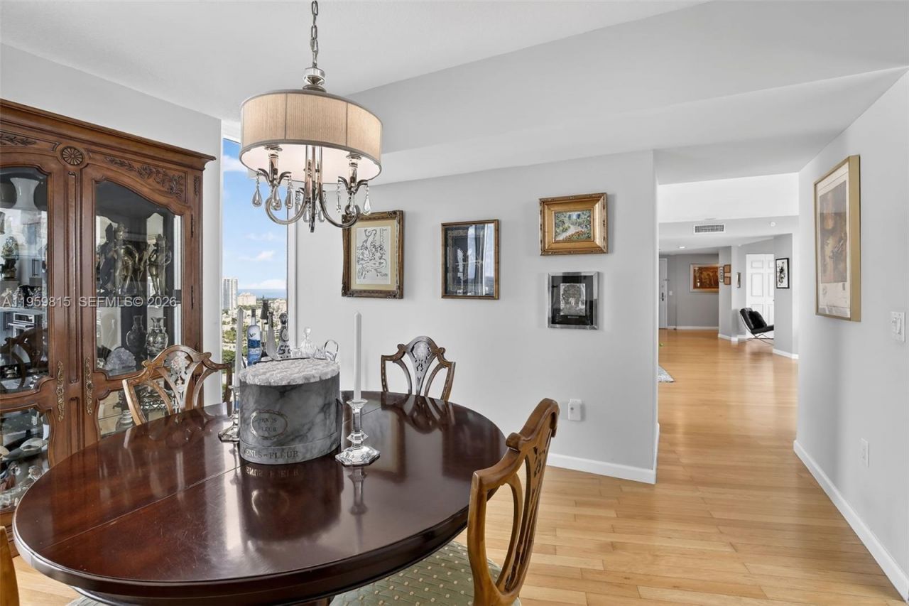 3370 Hidden Bay Dr, Unit 2715, Aventura, FL 33180 Photo