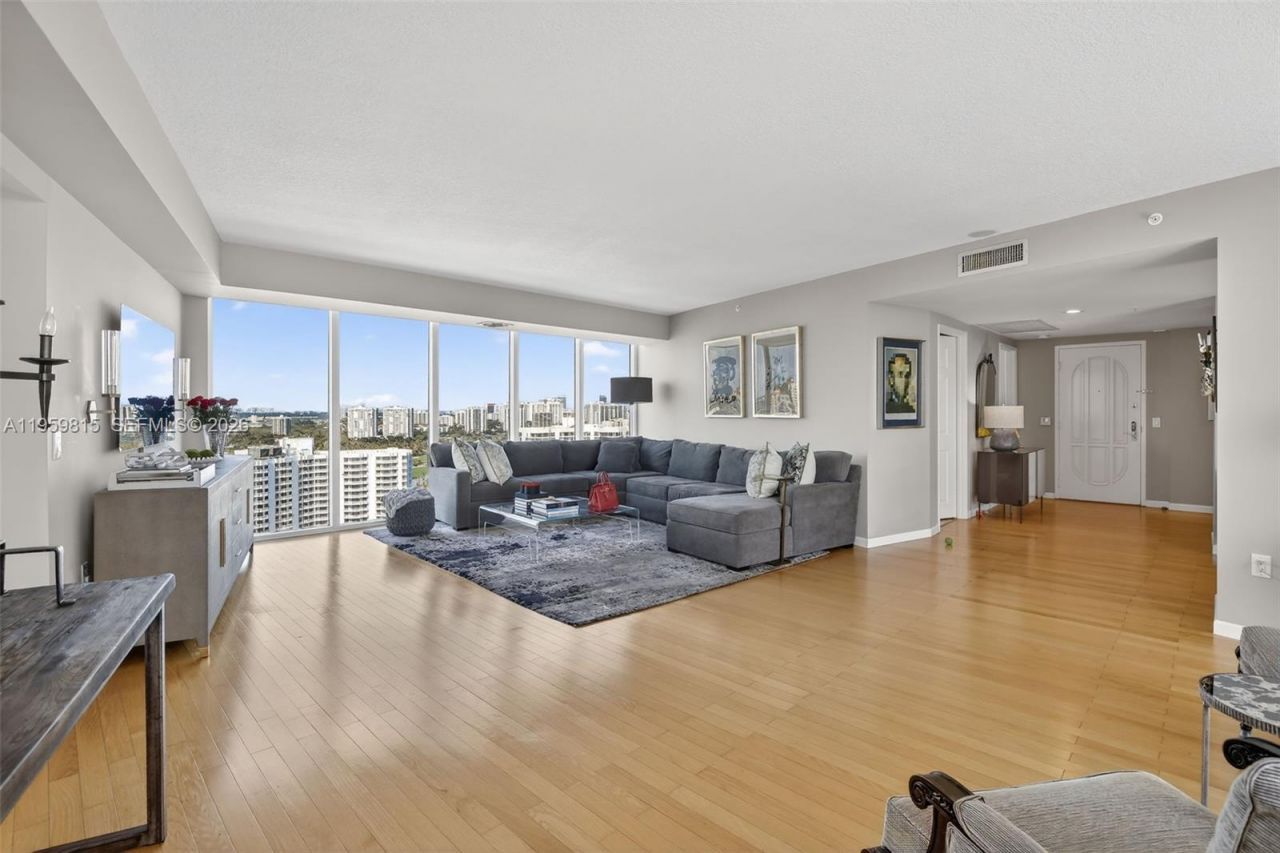 3370 Hidden Bay Dr, Unit 2715, Aventura, FL 33180 Photo