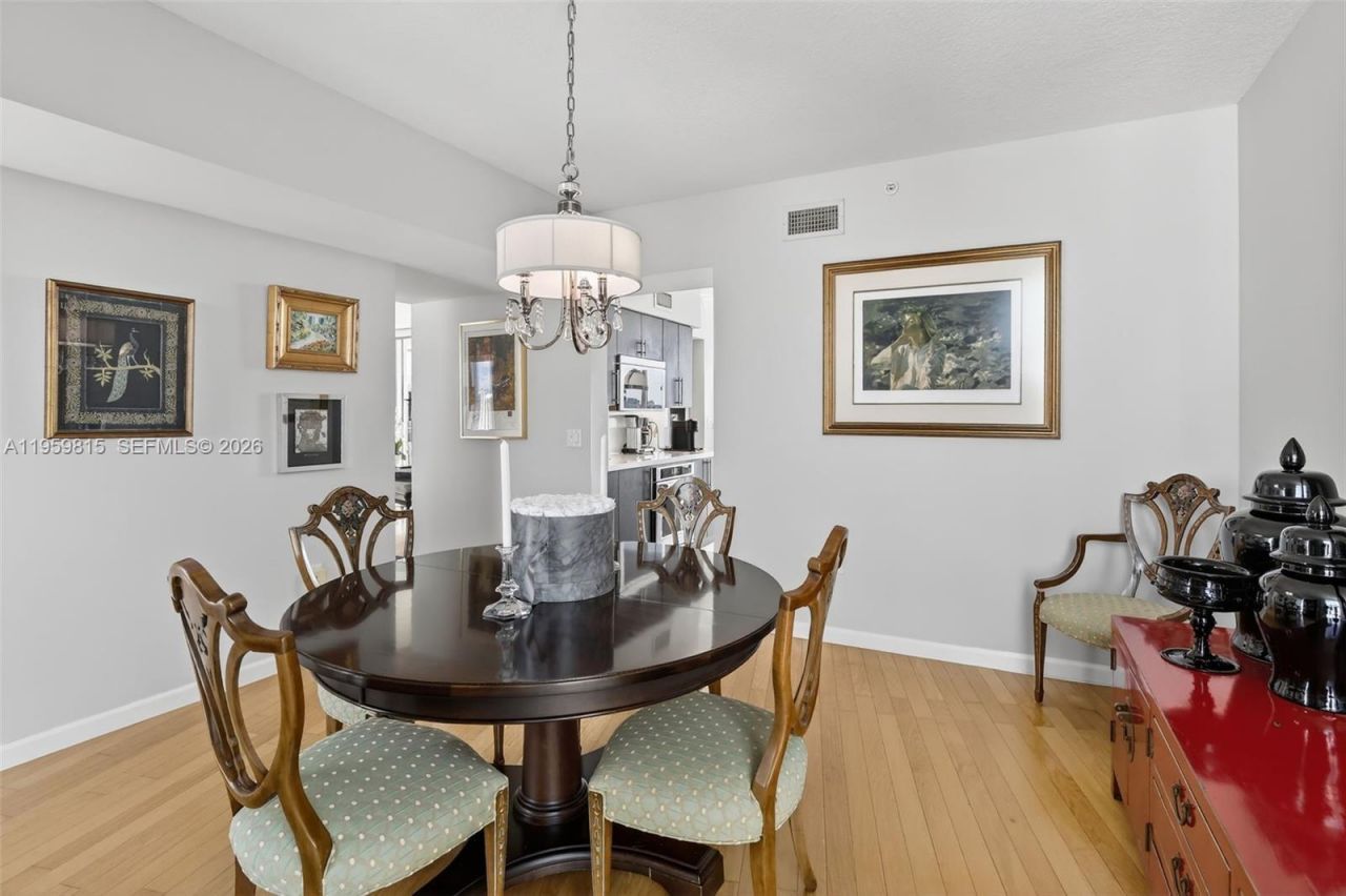 3370 Hidden Bay Dr, Unit 2715, Aventura, FL 33180 Photo