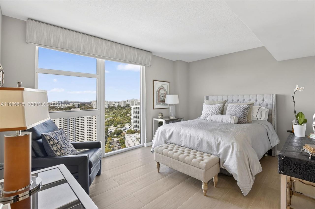 3370 Hidden Bay Dr, Unit 2715, Aventura, FL 33180 Photo