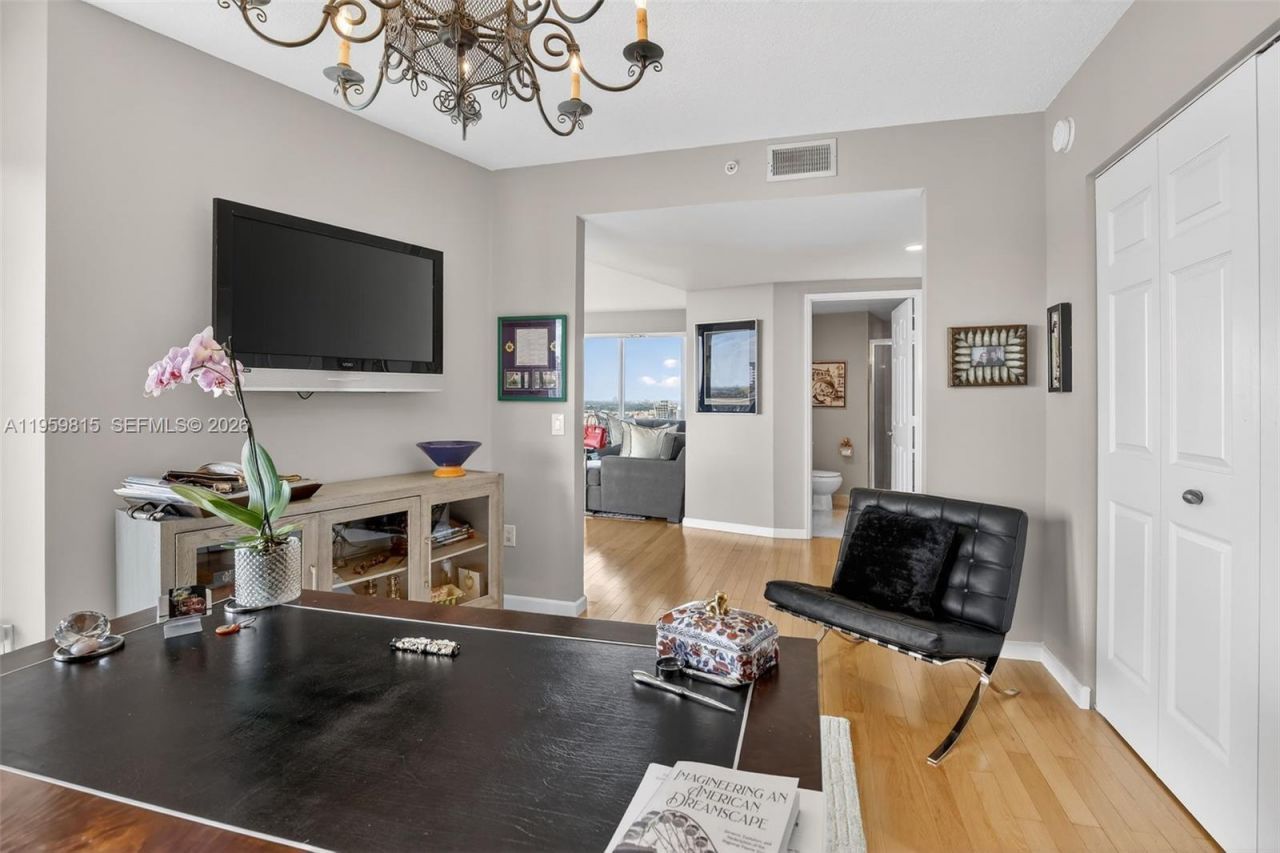 3370 Hidden Bay Dr, Unit 2715, Aventura, FL 33180 Photo