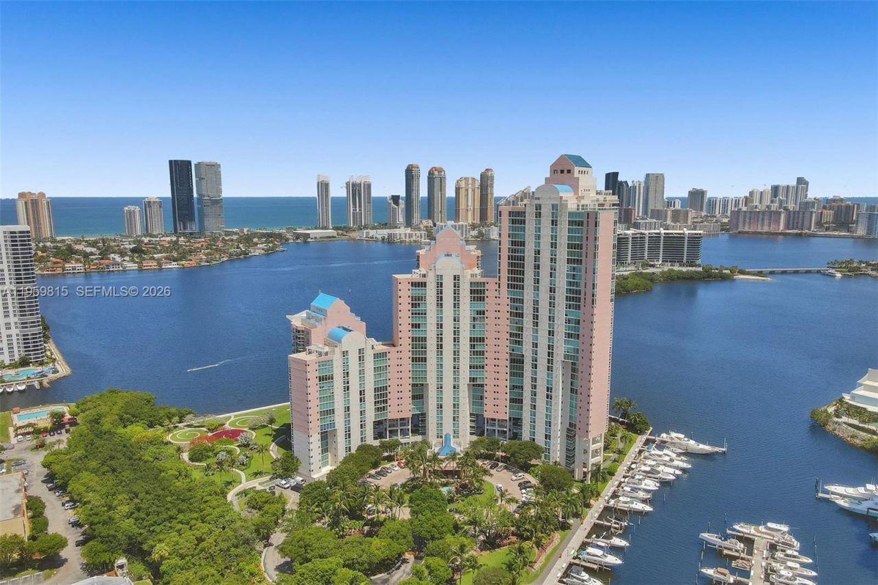 3370 Hidden Bay Dr, Unit 2715, Aventura, FL 33180 Photo