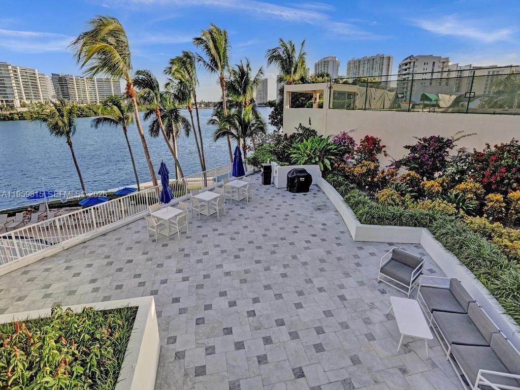 3370 Hidden Bay Dr, Unit 2715, Aventura, FL 33180 Photo