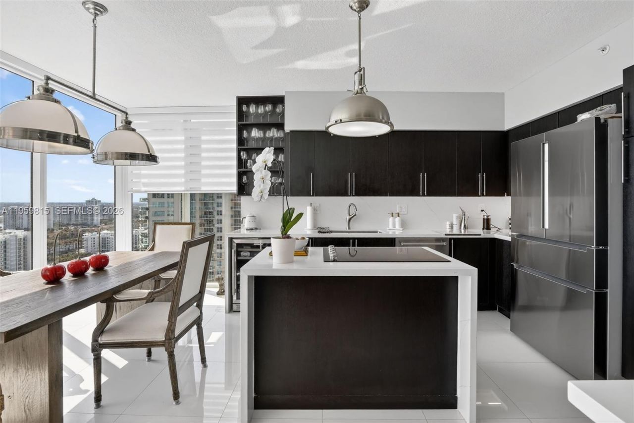 3370 Hidden Bay Dr, Unit 2715, Aventura, FL 33180 Photo