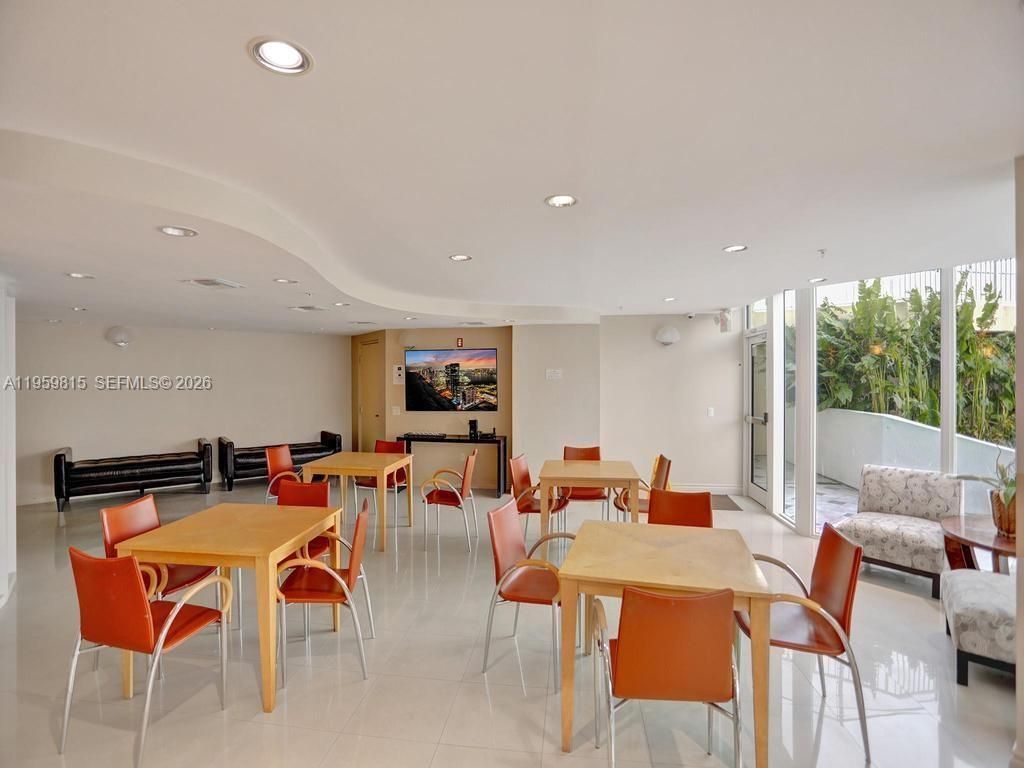3370 Hidden Bay Dr, Unit 2715, Aventura, FL 33180 Photo