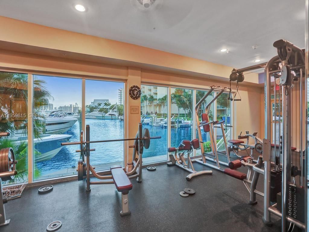 3370 Hidden Bay Dr, Unit 2715, Aventura, FL 33180 Photo