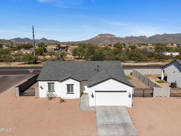 10530 E Baltimore Street, Apache Junction, AZ 85120