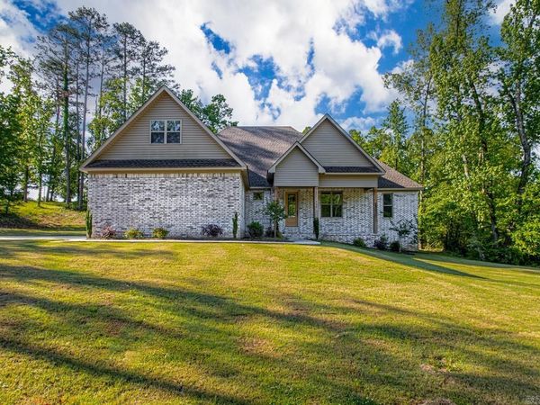 3021 Navajo Way, Benton, AR 72019