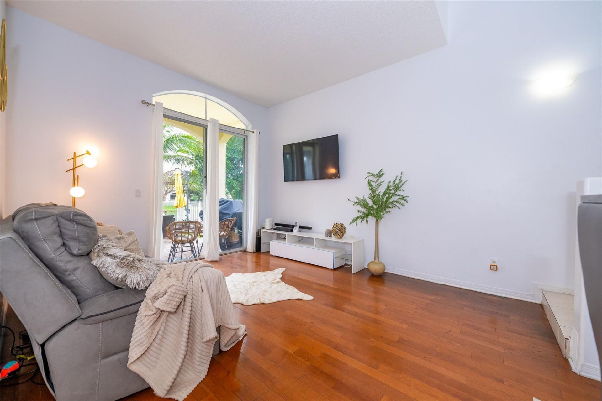 2257 NW 77th Terrace, Pembroke Pines, FL 33024 Photo