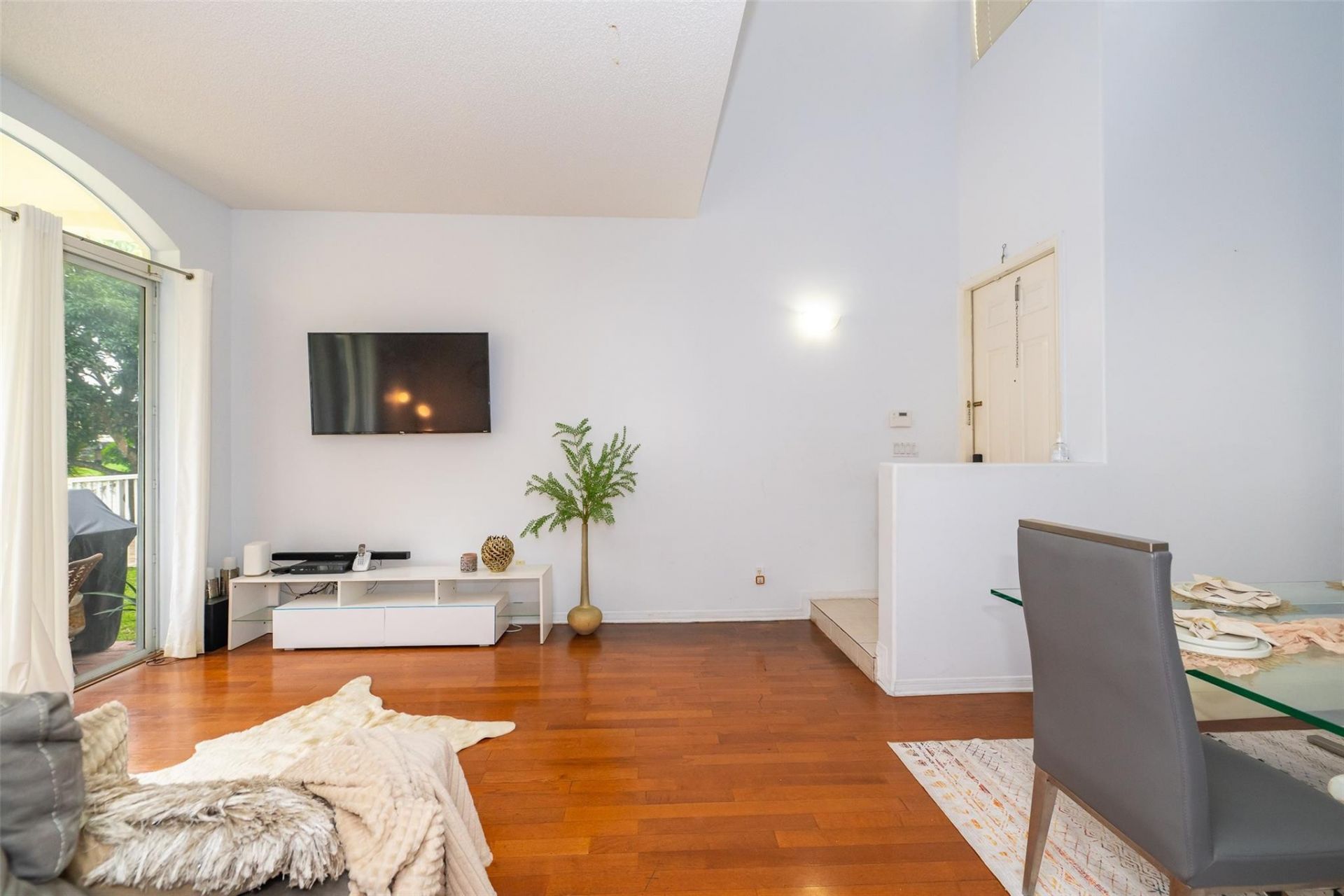 2257 NW 77th Terrace, Pembroke Pines, FL 33024 Photo