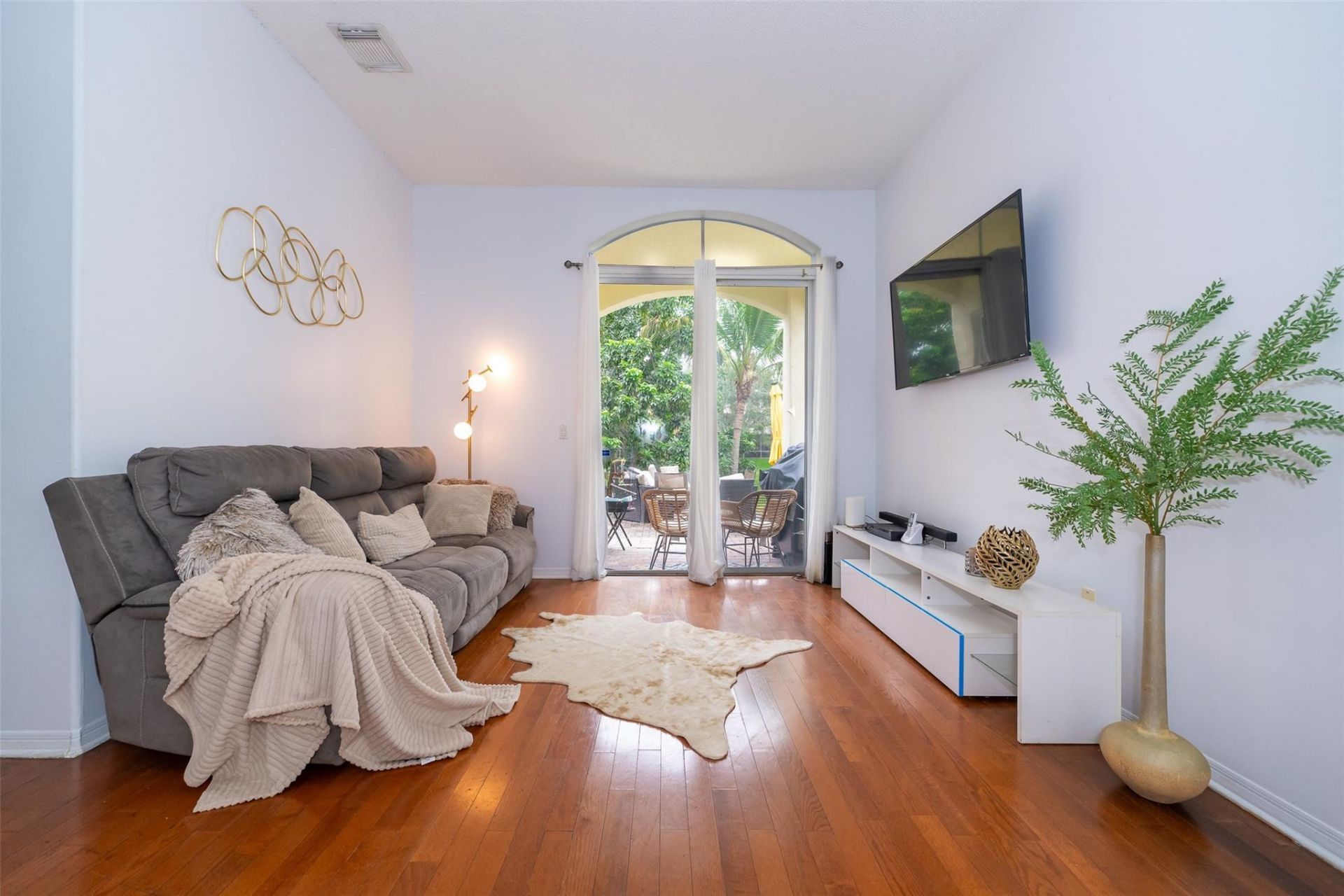 2257 NW 77th Terrace, Pembroke Pines, FL 33024 Photo